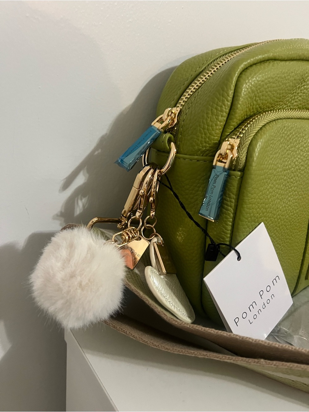 NWT Pom Pom London Green Crossbody Bag with 3 Straps 2 Purse Charms Card Holder - Picture 7 of 13